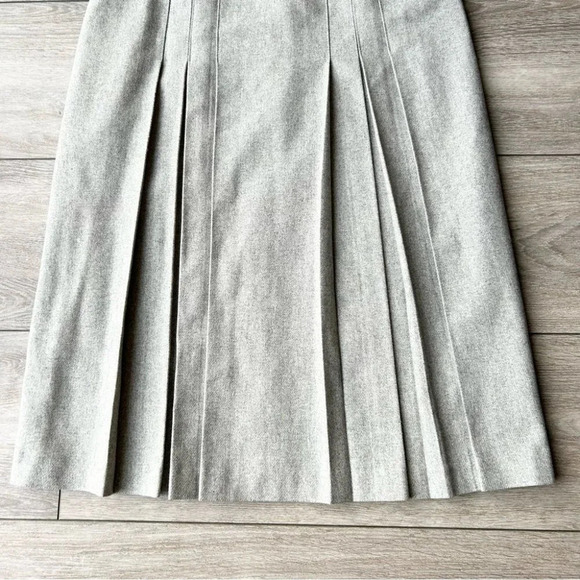 Vintage TanJay Wool Blend Pleated Midi Skirt Made in Canada - Picture 5 of 14